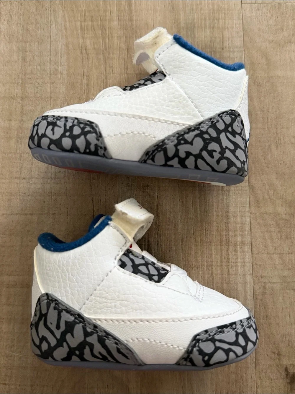 Baby Jordan 3 Retro True Blue Crib Sneakers - size 1c